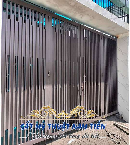Mẫu cửa sắt 4 cánh - MCS02