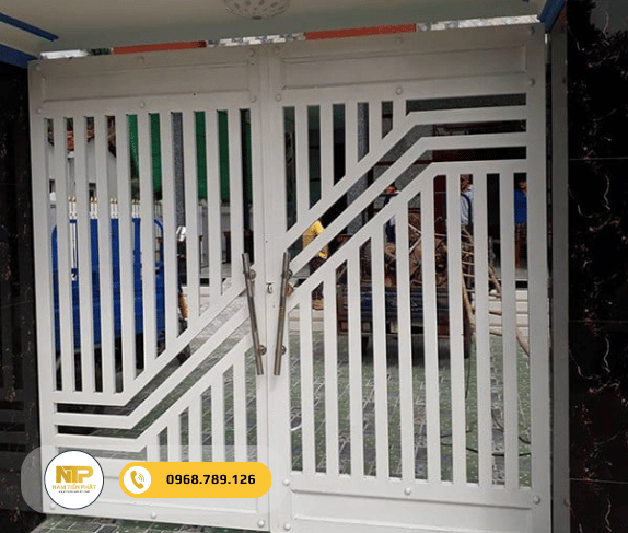 Cửa cổng sắt đẹp