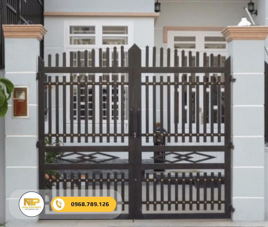 cua-cong-sat-bao-nhieu-tien2