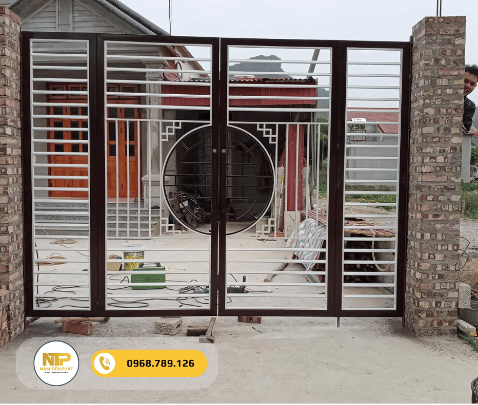 gia-cong-cua-cong-sat-theo-yeu-cau-1