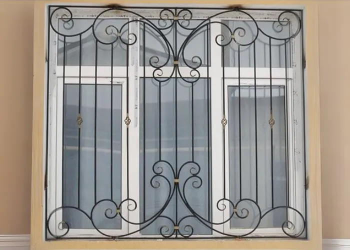 Khung sắt bảo vệ cửa sổ