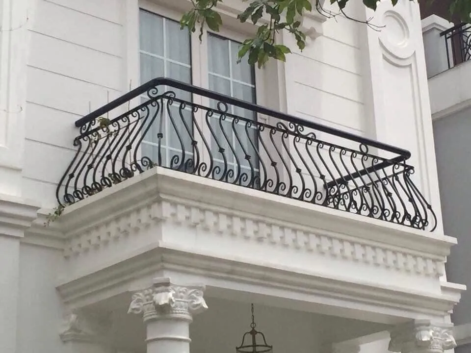 Lan can sắt nghệ thuật