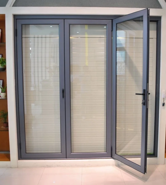 Nhôm kính Việt Pháp