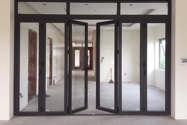 thi-cong-nhom-kinh-m2-bao-nhieu1